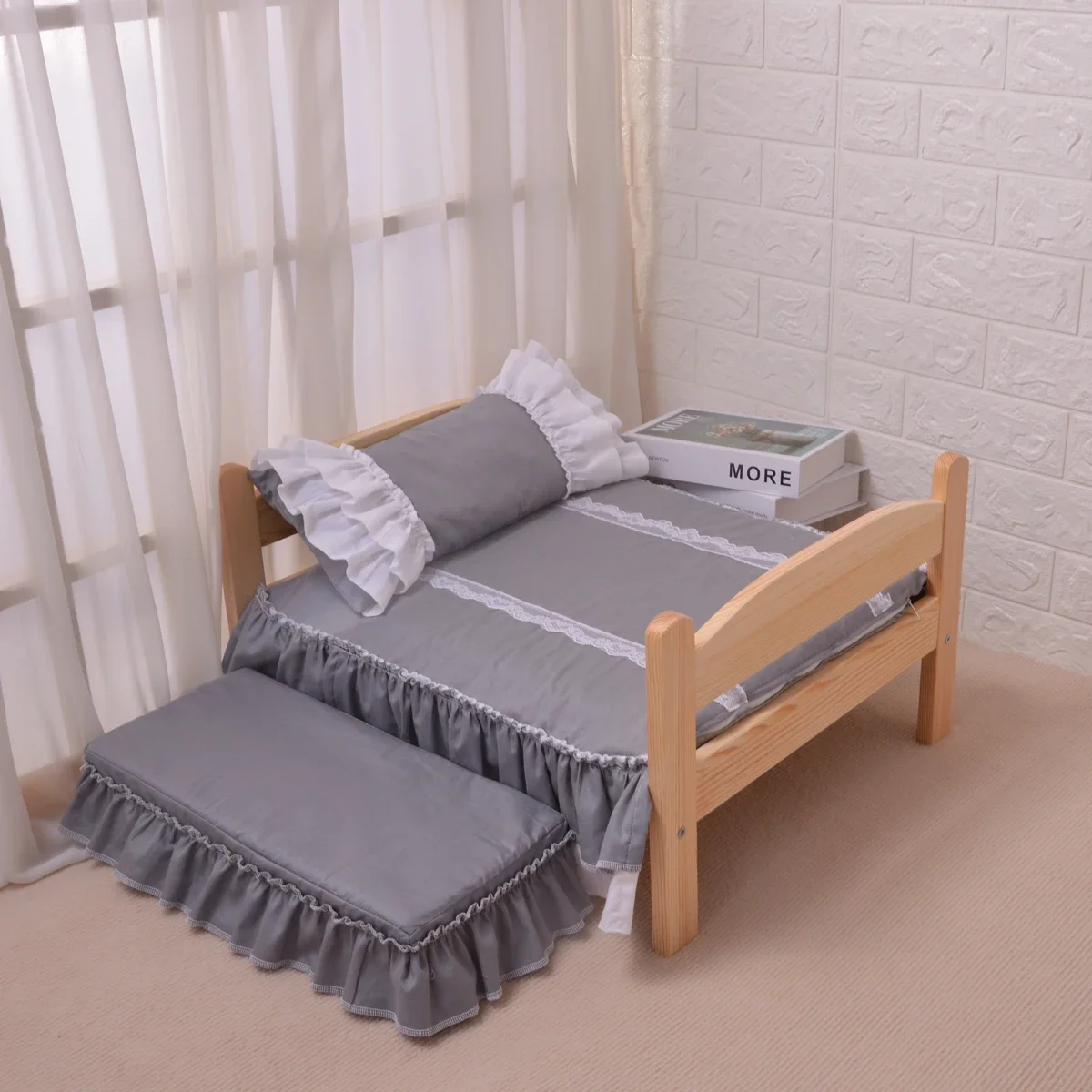 Pine-Composite Dog Bed with Cotton Bedding